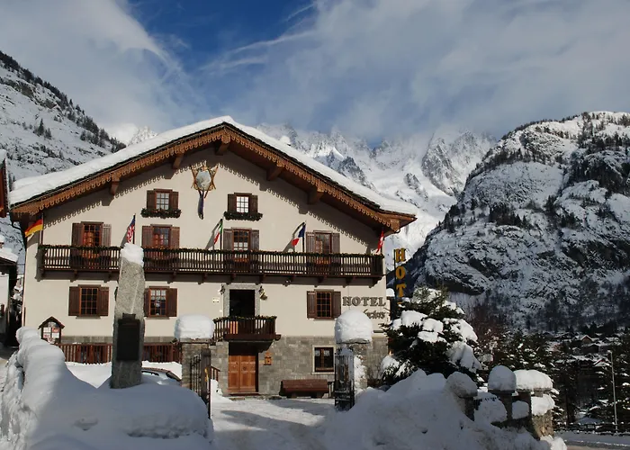 Hotel Des Glaciers 3*