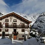 Hotel Des Glaciers 3*