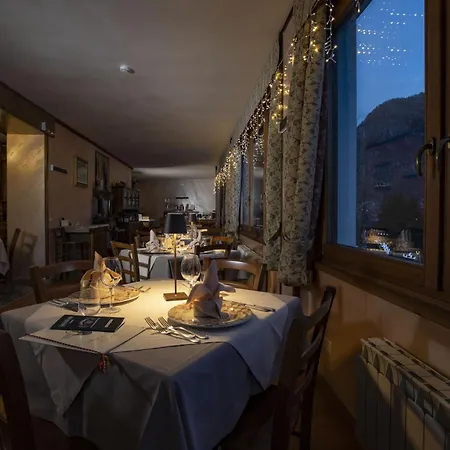 Des Glaciers Otel 3*