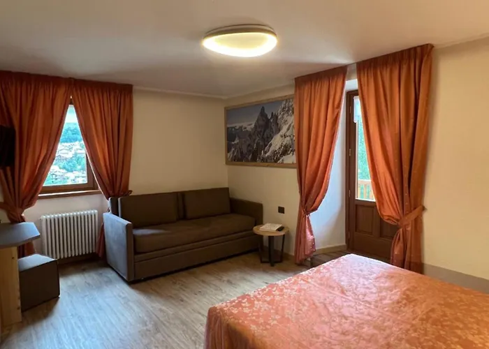 Hotel Des Glaciers 3*